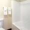 Quality Inn & Suites Metropolis I-24