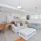 13 on Main Beach Flat