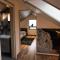 Scenic Penthouse - Ocean view & skylight windows