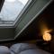 Scenic Penthouse - Ocean view & skylight windows