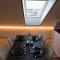 Scenic Penthouse - Ocean view & skylight windows - 锡格吕菲厄泽