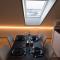 Scenic Penthouse - Ocean view & skylight windows - 锡格吕菲厄泽