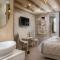 Le Premier Luxury Rooms