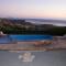 Paterakis Studios Triopetra