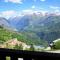 Studio cabine 4 pers, pieds des pistes, proche commerces, balcon, vue sur montagnes - FR-1-297-30