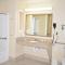 Wingate by Wyndham Youngstown - Austintown