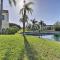 Sunlit St Petersburg Condo with Community Pool - St Petersburg