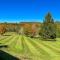 Less Than half Mi to Sugar Mountain Resort Cozy Condo!