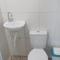 Casa com piscina , churrasqueira, Wi-Fi, em rua de Areia à 1km da praia, bairro sussegado, proíbido uso de som extremamente alto ideal para descansar - Itanhaém