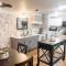 Renovated Bungalow Getaway