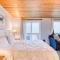 The Salty Salmon - Meredith Lodging - روكواي بيتش