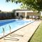 Magnolia Mas Palol, casa con piscina y barbacoa a 5min de la playa