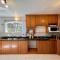 Casa Allegro 3dorm prox Lago Negro by AcheiGramado