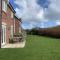 Anchors Away at The Bay Filey, sleeps 7, 2 dogs welcome for free too - Filey