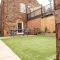 Chequer - seafront 1 bed ground floor garden flat - 克利索普斯