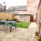 Chequer - seafront 1 bed ground floor garden flat
