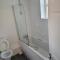 No 2 Decent Home -Large Deluxe bedroom - Dukinfield