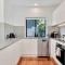Spacious modern 3 bdr home minutes from beach