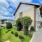 Casa TRIPLEX 3 dorm a 6QD RUA COBERTA CANELA