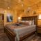 5Bd5B Escape Cabin with 2 HotTubs, Thtr &Game Rm,1mi to the Parkway! 4mi to Dollywood - Spring Deal - Pigeon Forge