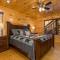 5Bd5B Escape Cabin with 2 HotTubs, Thtr &Game Rm,1mi to the Parkway! 4mi to Dollywood - Spring Deal - Pigeon Forge