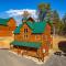 5Bd5B Escape Cabin with 2 HotTubs, Thtr &Game Rm,1mi to the Parkway! 4mi to Dollywood - Spring Deal - Pigeon Forge