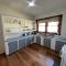 Nilmar Ave - Central Cozy 1950s Wodonga 3br Cottage