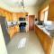 Barrenspot Tropical Villa