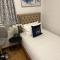 TJ Homes - Double room with Single Bed - 3 Min to Tube station - London - 莱斯里普