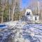 Wilmington Chalet with Hot Tub Less Than 8 Mi to Mount Snow! - 威尔明顿