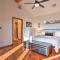 Updated Cabin with 360-Degree Mtn View 1 Mi to Lake - Medicine Park