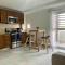 1 bedroom apt with pool in Simpson Bay