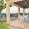 Villa à Lagorce avec piscine privative, 4 chambres, grand terrain, animaux admis, tout confort - FR-1-382-110
