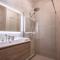 The Harbour luxurious, use of hotel swimming pool and sauna