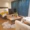 New - Bright London studio loft king bed apartment in quiet street near parks 1074 Lo - London