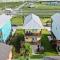 Yellow Beach Haven, Decks, Views, Mere Steps to Sand - Galveston