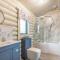 Treetops Luxury Log Cabin - Hot tub, BBQ & Sauna - Kippford