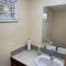 Arlenes Nest Diego Martin - 3 Bedroom 1 & half bath Cozy Apt