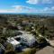 Grandview Getaway, Luxury 4BR, Ocean View, Fire Pit