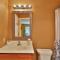The Pico Escape- 3BR 2BA Ski On Ski Off at Pico Mountain, Close to Killington, condo