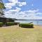 Baywatch Waterfront Lake Retreat with Private Jetty at Silverwater Lake Macqaurie
