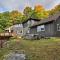 Forest Mountain Escape- Beautiful Mountaintop Escape in Mendon, VT, 20 min to Killington 14 to Pico, home
