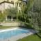 Centrally located for the cities of art in Tuscany in a picturesque area