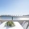 Panoramic Water View Apartment - Sylvania