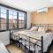 NYC Skyline Views, Sauna & Rooftop - Romantic Escape at "Brooklyn Bay Lofts"