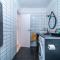 1013 studio Garden City