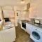 EasyRest House 2 Grantham - 6 Beds & Free Parking - Easy Location - Access to A1, Town Centre & Shops