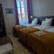 SQUARE HOTEL