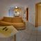 Vis a Vis Apartments