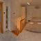 Vis a Vis Apartments